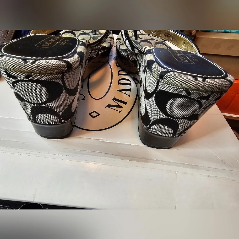 AUTHENTIC COACH SIGNATURE C WEDGE SANDALS SIZE 11
